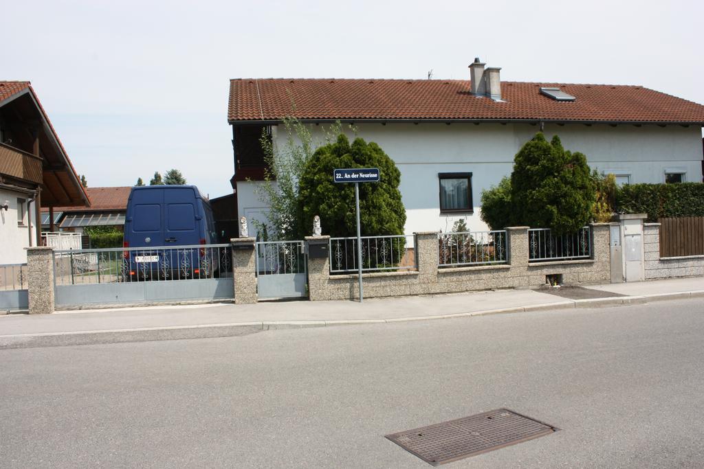 Haus Zum Wohlfuehlen Villa Vienna Exterior photo